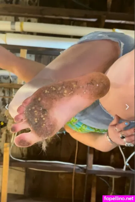Solo Toes OnlyFans Thumbnail #wC3W4SfnrW