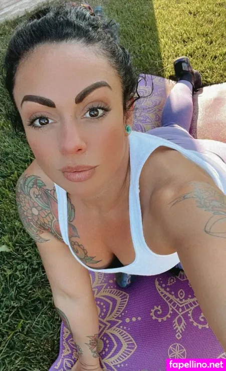 Solodarling 1 OnlyFans Thumbnail #2EB5bPZJWp