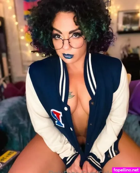 Solodarling 1 OnlyFans Thumbnail #X0QBfKJIPU