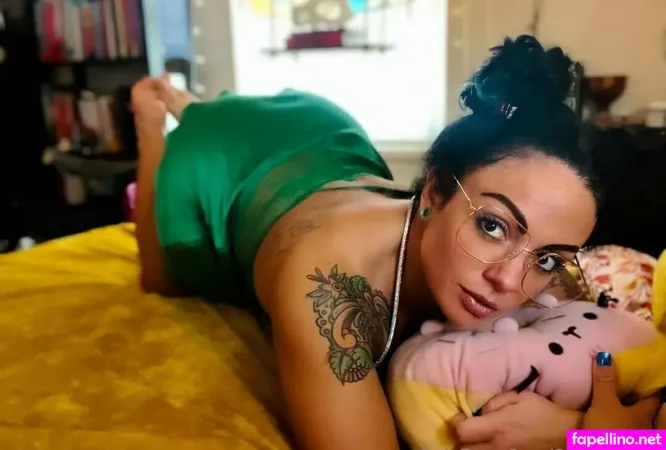 Solodarling 1 OnlyFans Thumbnail #ysR0kHpdKm