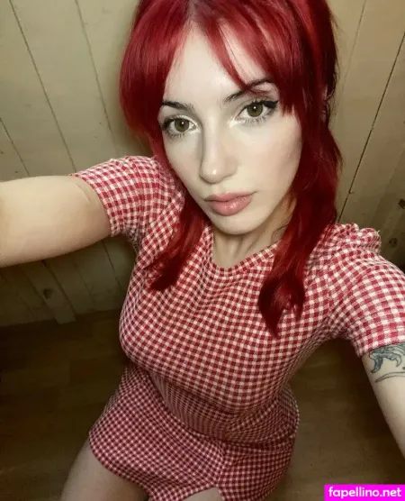 Solomonica De Winter OnlyFans Thumbnail #6yO0PmvuKf