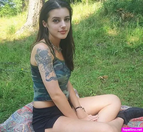 Solomonica De Winter OnlyFans Thumbnail #p3v301HH7X