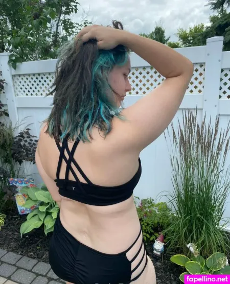 Solstice33 OnlyFans Thumbnail #YZJTvxDDGW