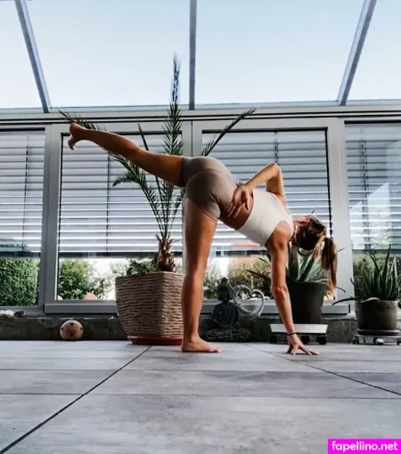 Solunamalou OnlyFans Thumbnail #E2YcLd1fRj