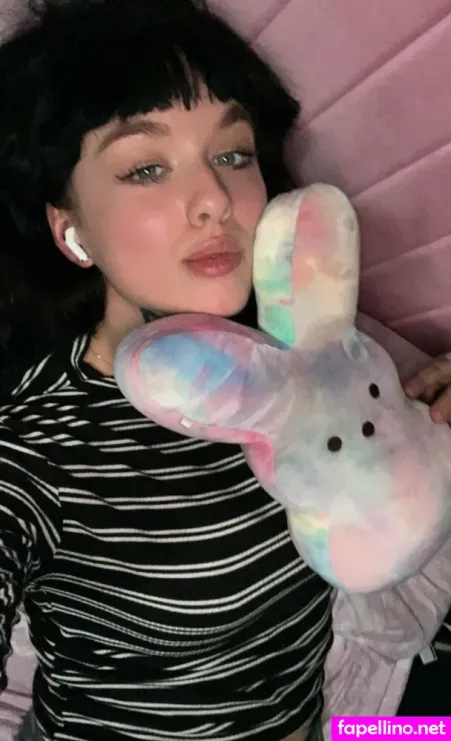Somanyemotionsfree OnlyFans Thumbnail #GWr9UNHBG0