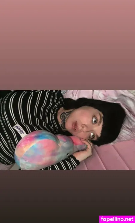 Somanyemotionsfree OnlyFans Thumbnail #XIZjighMdl