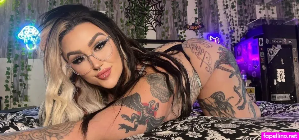 Somethingwickedxxx 1 OnlyFans Thumbnail #bnfRKId8BM