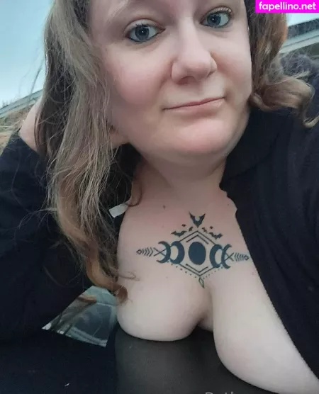 Somewhereinoz98 OnlyFans Thumbnail #GBHXsQFeG0