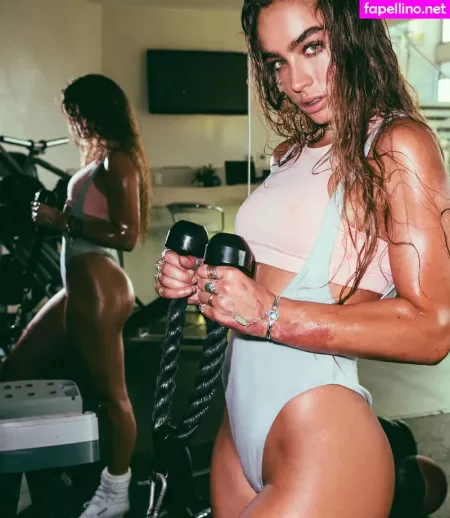 Sommer Ray OnlyFans Thumbnail #Yu4BbwKw3q