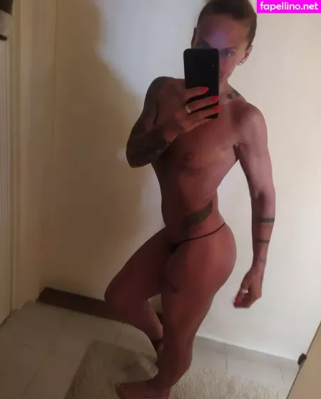 Somogyi Lanyok OnlyFans Thumbnail #9nug1j0AoB