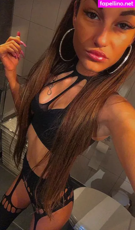 Somogyi Lanyok OnlyFans Thumbnail #Sd4XwpVpjq
