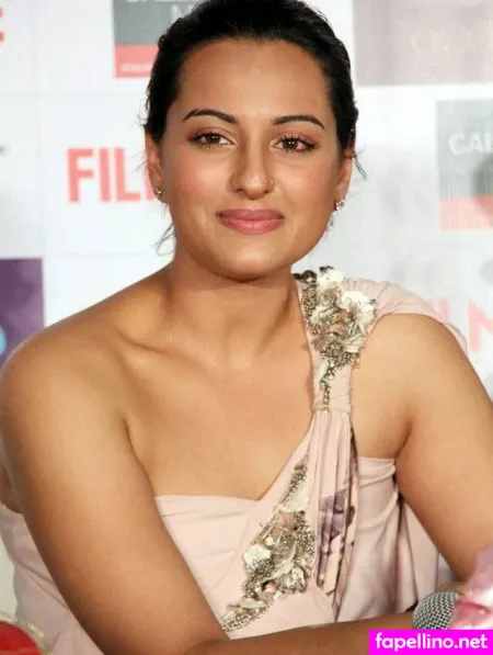 Sonakshi Sinha Main Profile Photo