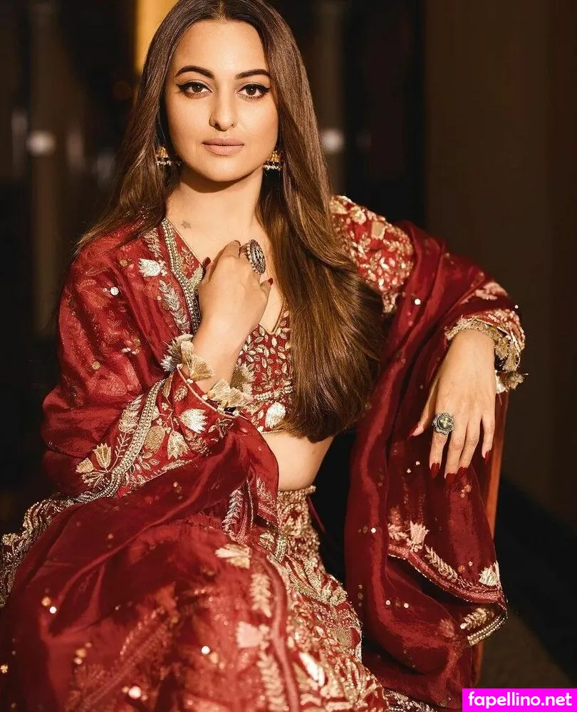 Sonakshi Sinha Nude Leaked OnlyFans Photo #3G1Bm1BphF