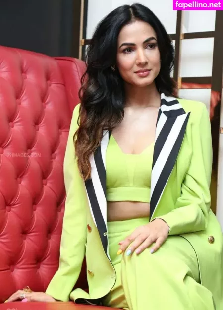 Sonal Chauhan OnlyFans Thumbnail #SjssaK3D1O
