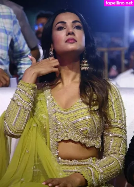 Sonal Chauhan OnlyFans Thumbnail #czXwqX4CIT
