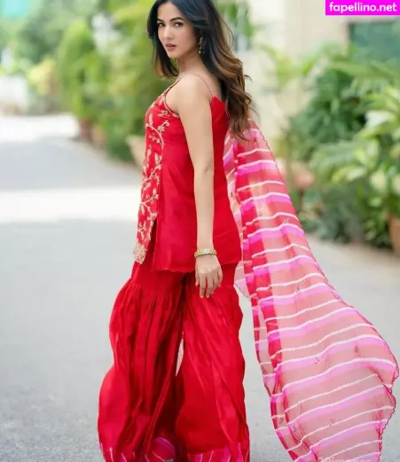 Sonal Chauhan OnlyFans Thumbnail #lDGTqYd8la