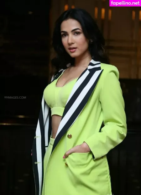 Sonal Chauhan OnlyFans Thumbnail #sOQ1gRv1Tk