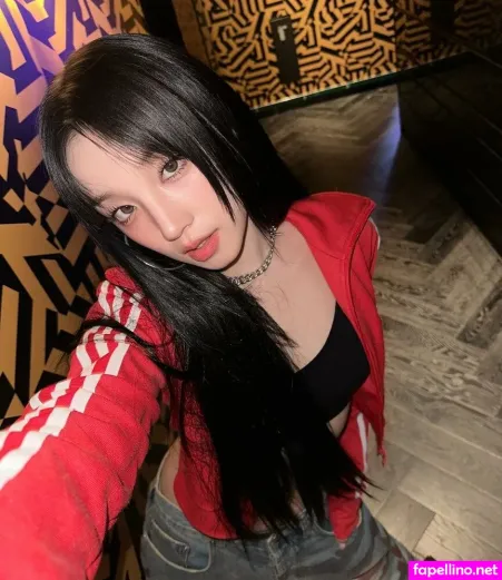 Song Yuqi OnlyFans Thumbnail #015gCUgxJZ