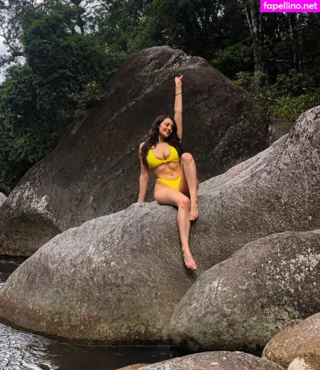 Sonia Ferraro OnlyFans Thumbnail #xwPVb8pJwU