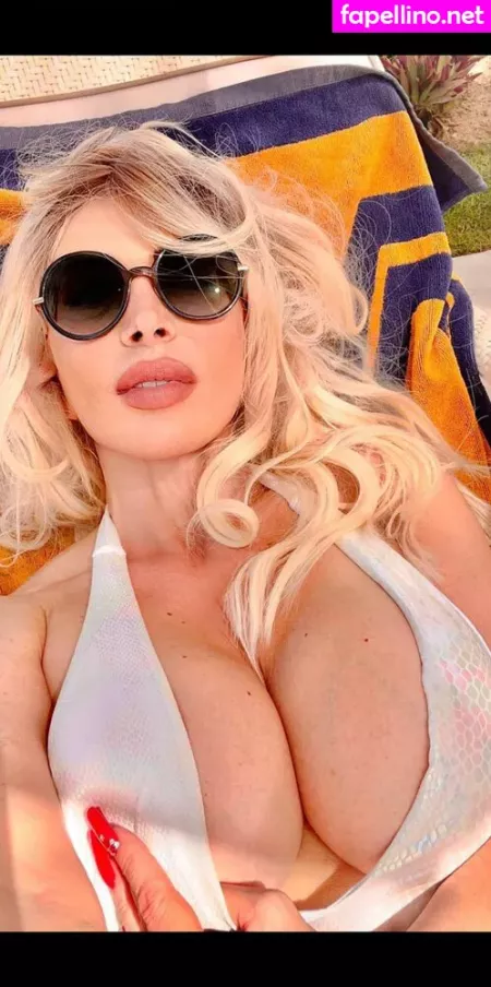 Sonia Grey 1 OnlyFans Thumbnail #gzIAlsXdiO