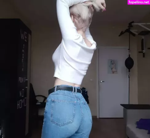 Soniloon OnlyFans Thumbnail #WvjlAJHXr9