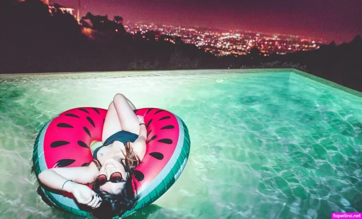 Sonja Reid 1 OnlyFans Thumbnail #i4mo6bOlUD