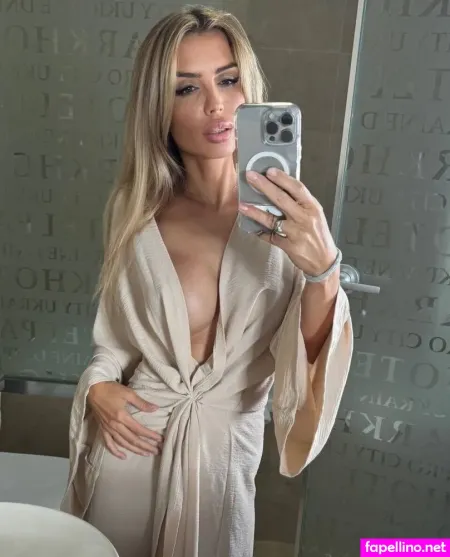 Sonya Gold OnlyFans Thumbnail #ZGjXeyvOns