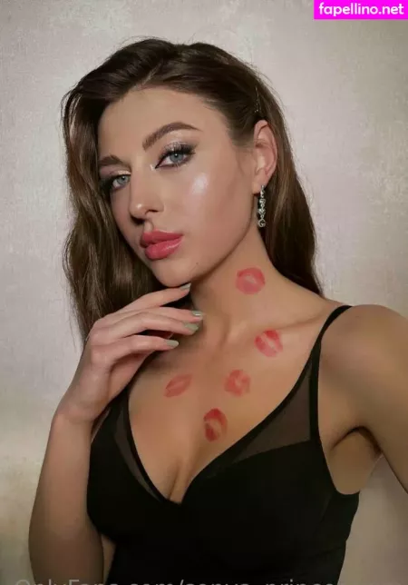 Sonya Princessxxx OnlyFans Thumbnail #06hui6pLlJ