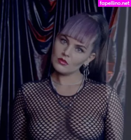 Sonya Tayurskaya OnlyFans Thumbnail #fOfFiEJ8ju