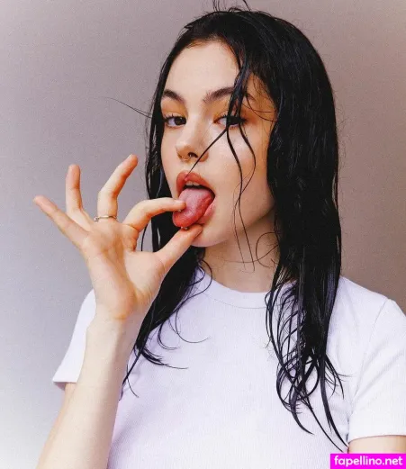 Sonyazoloeva OnlyFans Thumbnail #rEn8QoVxkM