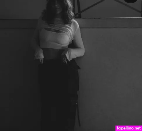 Sooztaylor Main Profile Photo