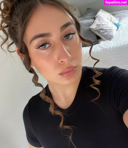 Soph Alice OnlyFans Thumbnail #5xUd4hN2E7