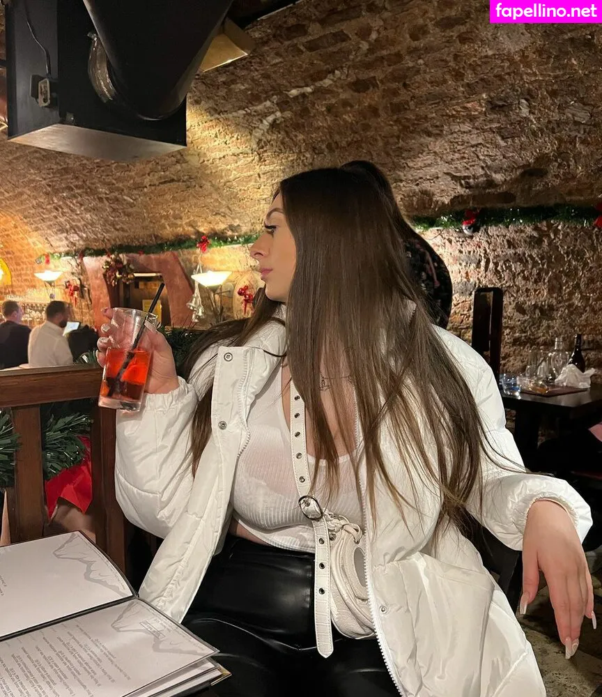 soph.alicex, soph_aliceex Nude Leaked OnlyFans Photo #9SfVCYIh0p