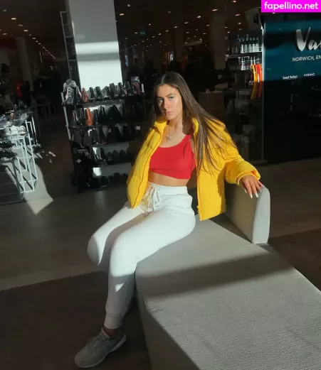 Soph Alice OnlyFans Thumbnail #F3q2ObtmbY