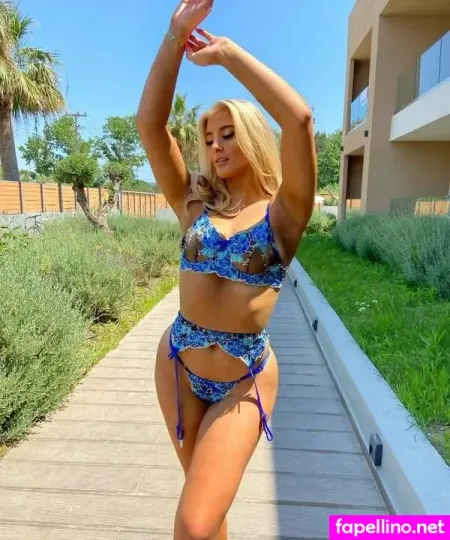 Soph Isabella OnlyFans Thumbnail #EF0rAVlcuH