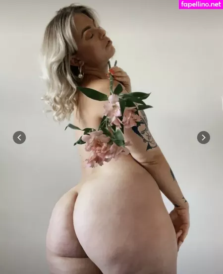 Soph Lewis OnlyFans Thumbnail #T1fyc2bdgO