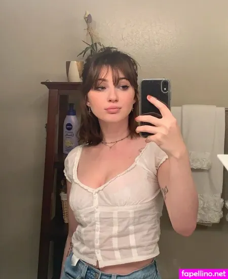 Soph8983 Sophie43 OnlyFans Thumbnail #fKQkCd3vpu
