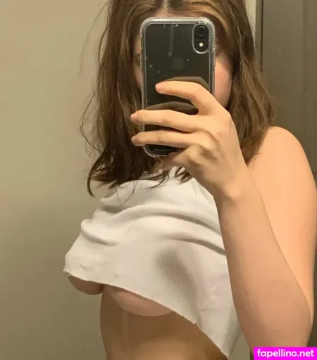 Soph8983 Sophie43 OnlyFans Thumbnail #s2iElVSsz4