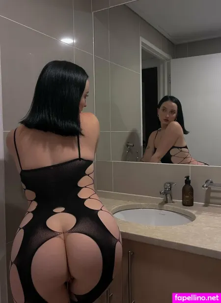 Sophcfree OnlyFans Thumbnail #zR8sCpdaV2