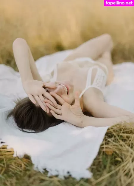 Sophei Bird OnlyFans Thumbnail #77HYBQFIt2