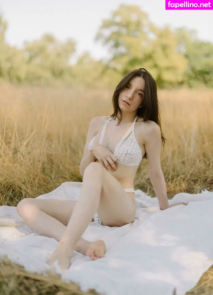 SophieBird, sophieebird Nude Leaked OnlyFans Photo #vO1XA2Z1sH