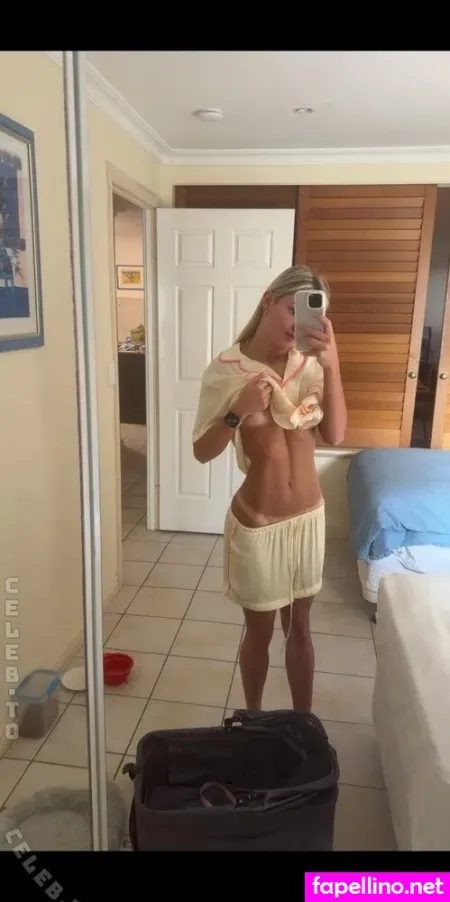 Sophi Rae OnlyFans Thumbnail #1h4lBIsrBI