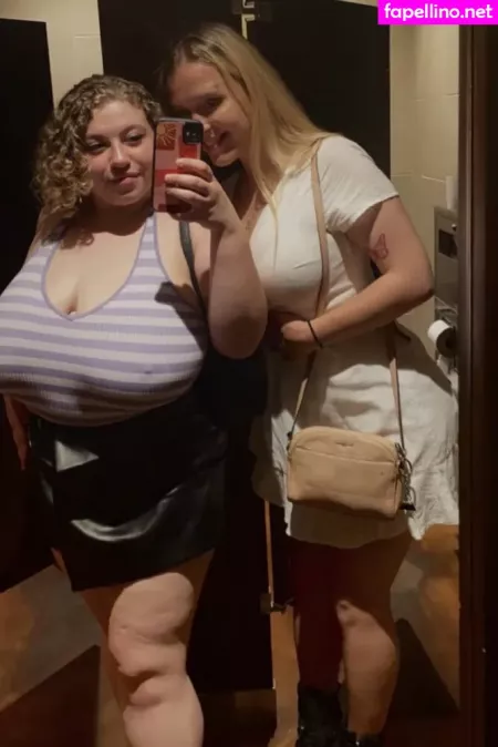 Sophia A OnlyFans Thumbnail #O9QkbeC3On