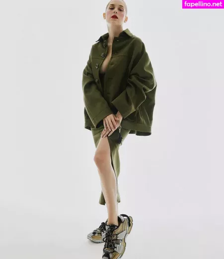 Sophia Abrahao OnlyFans Thumbnail #9cx9iDVKcp