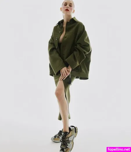 Sophia Abrahao OnlyFans Thumbnail #e2r75itdgy