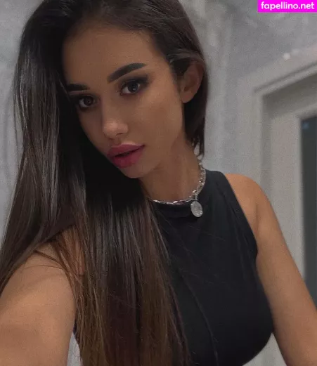 Sophia Adamova OnlyFans Thumbnail #HmGiKqS8SB