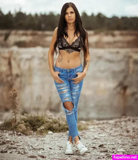 Sophia Allin OnlyFans Thumbnail #LExeqHxHjF