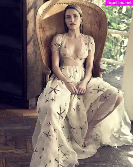 Sophia Bush OnlyFans Thumbnail #ou1f577NZj