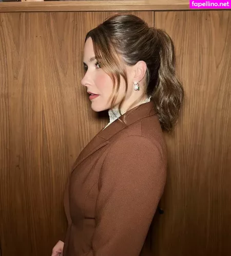 Sophia Bush OnlyFans Thumbnail #zGDkCjnKJa