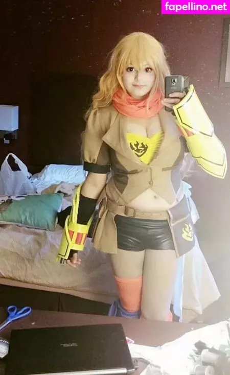 Sophia Dere OnlyFans Thumbnail #qdN7yOd65y